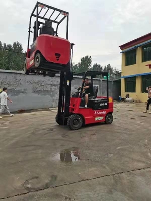 外部用電池駆動 2 トン電動フォークリフト 1 トンフォークリフト 125MMフォーク幅