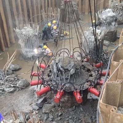 掘削機 水力コンクリートブレーカー 建材工場用堆積機 1470 kg