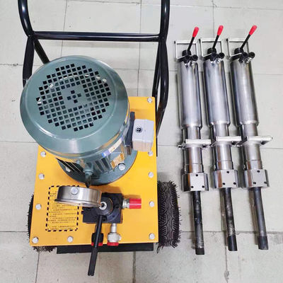 掘削直径42~50mmの石を砕く機械