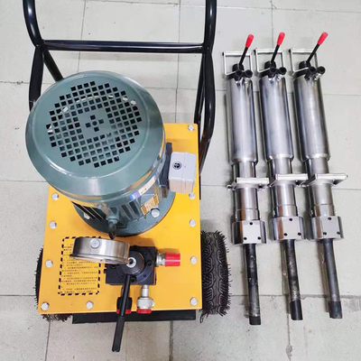 石を砕く道具 500~750mmの掘削深さの石を水力的に割る機械