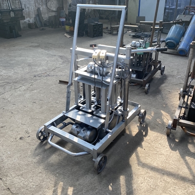 小型レンガ生産ラインのためのインターロックレンガ製造機械 お客様の要求