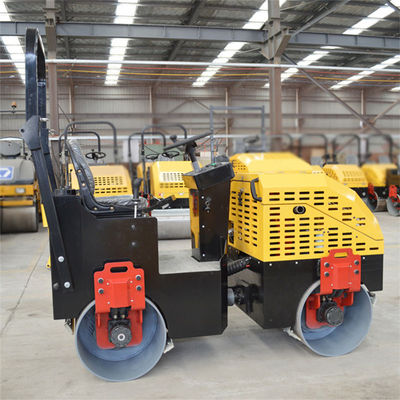 1トンの水力駆動ユニット アスファルトタイヤ道路ローラー振動器 740*530mmホイールサイズ