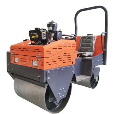 800mm ドラム直径 滑らかな道路コンパクト化のためのシングルドラム振動ロールの後ろを歩く