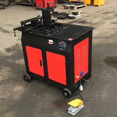 マックス. 180 度アングル CNC 方形チューブベンダー 急速な屈曲速度と水力発電