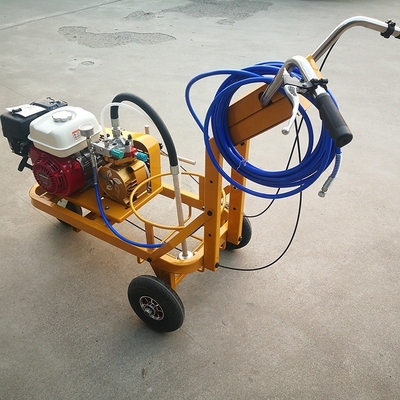 1450*830*1100mmで手押し冷塗装道路スプレーヤーを使用して精度で道路をマーク